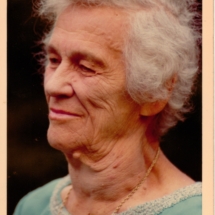 Josephine Catlow Loomis1